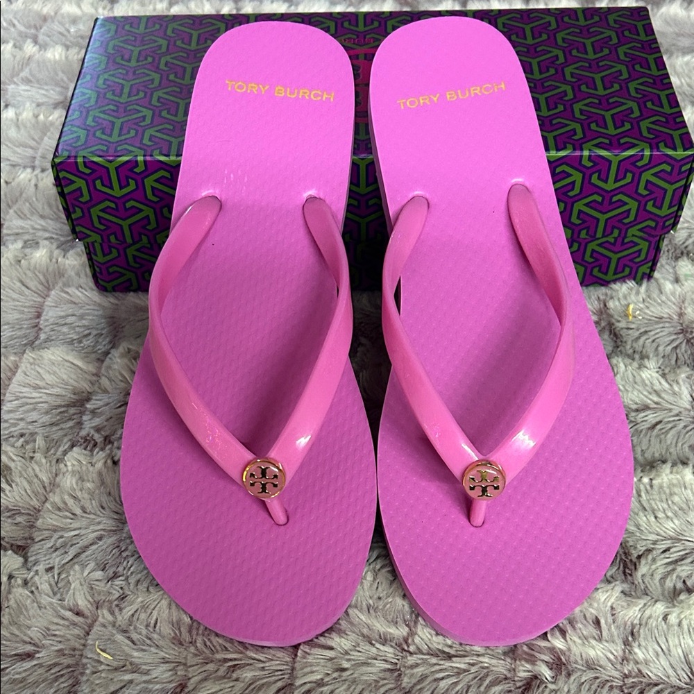 Tory Burch Vibrant Magnolia Rosa pink Sandals size 7